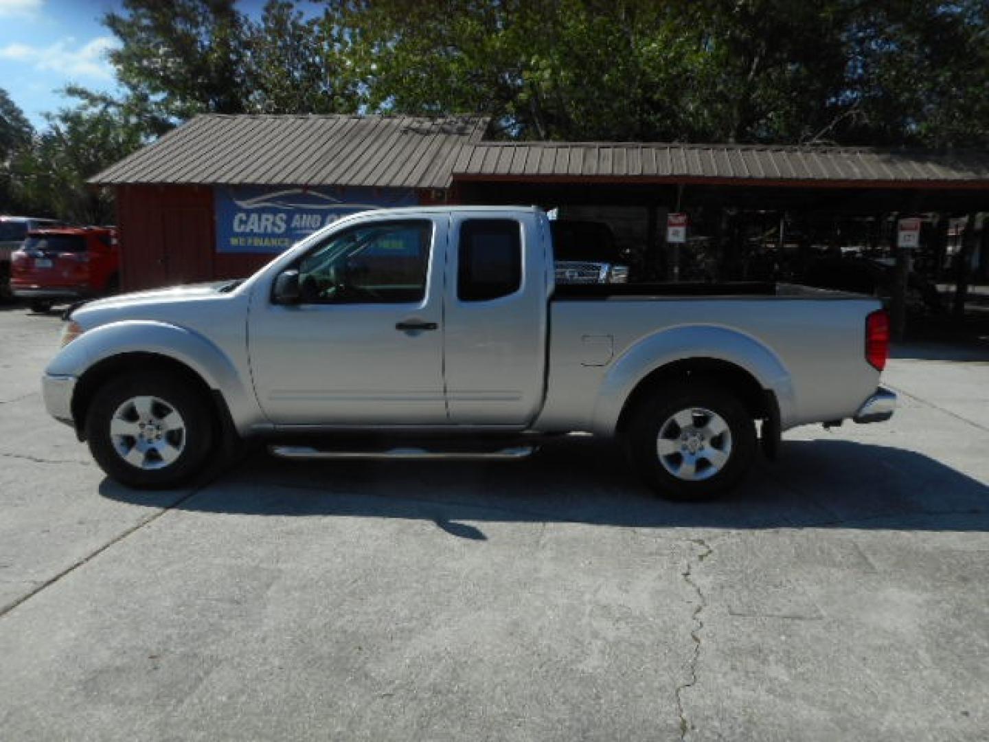 2008 SILVER NISSAN FRONTIER XE (1N6BD06T08C) , located at 10405 Abercorn Street, Savannah, GA, 31419, (912) 921-8965, 31.988262, -81.131760 - Photo#1